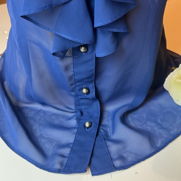 💙BANANA REPUBLIC SHEER BLUE TOP - RUFFLES AROUND THE NECK & FRONT BUTTONS SMALL - Picture 9 of 14